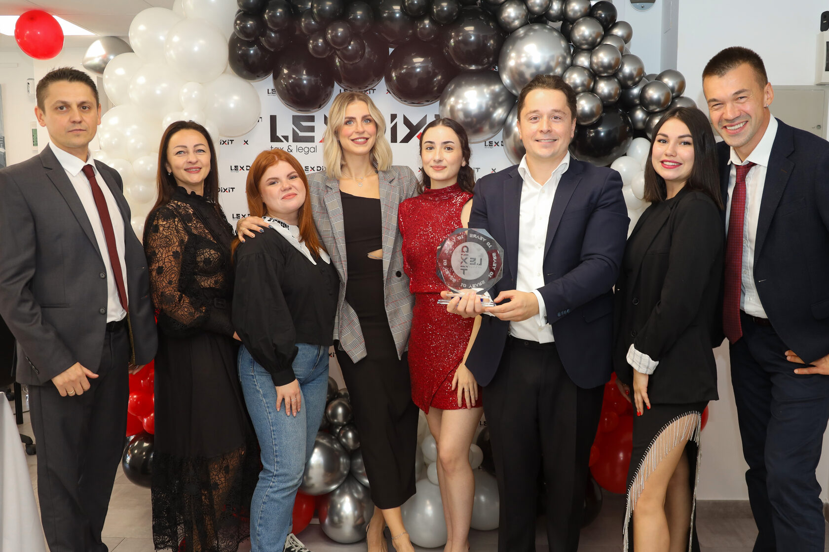 Abogado o economista del equipo Lex Dixit, 2 de 6